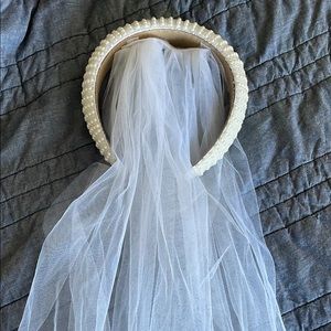 Fun party bridal veil
